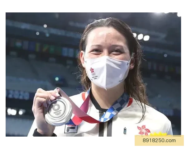 金牌！珊蒂女子200米决赛历史性摘金
